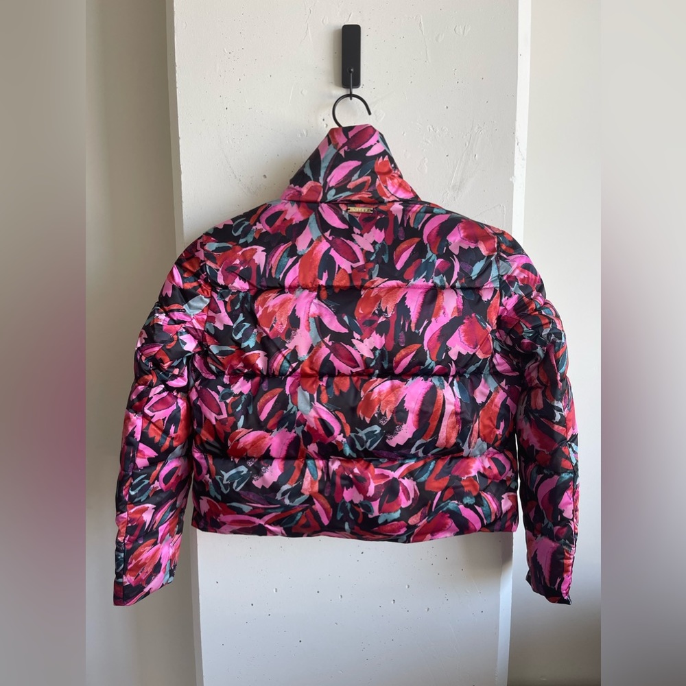 Milly Minis Floral-Print Cropped Puffer Jacket in Pink Multi Size 10 - Picture 3 of 6
